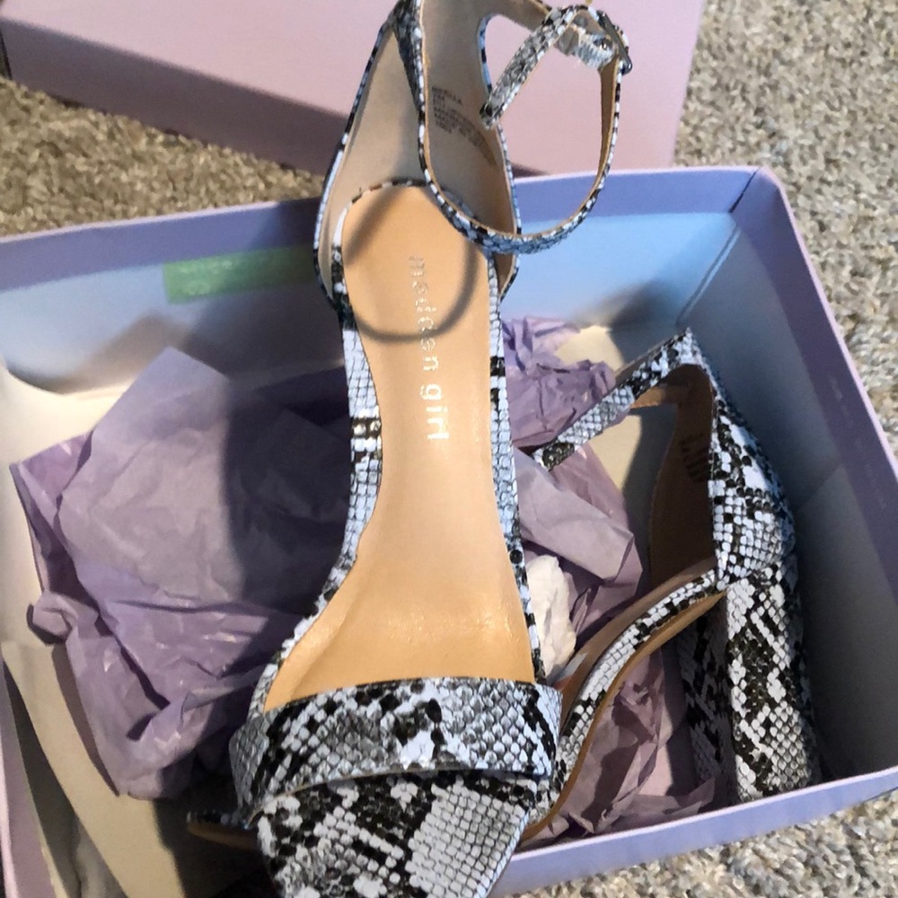 Brand new beautiful sandals